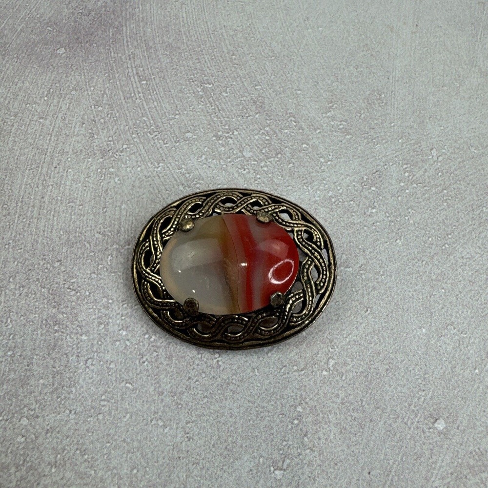 Brooch‎ Vintage Orange Red White Gold Tone Brass Classy